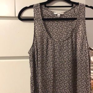 Very pretty Cabi top.